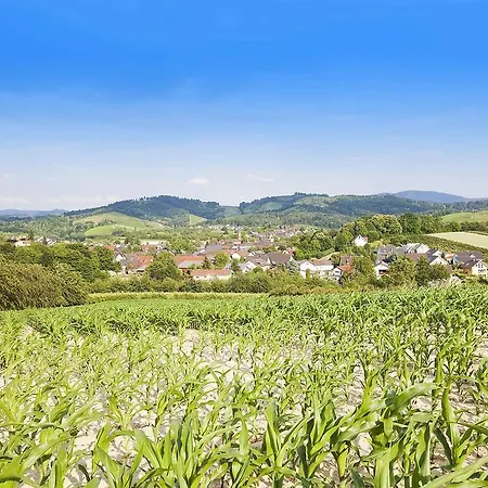 Engel 3* אפנווייר