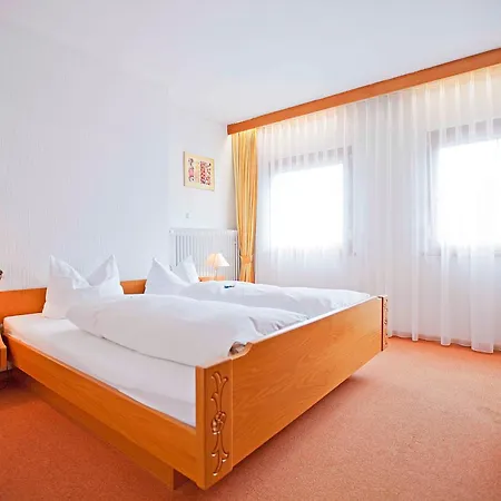 Engel בית הארחה 3*