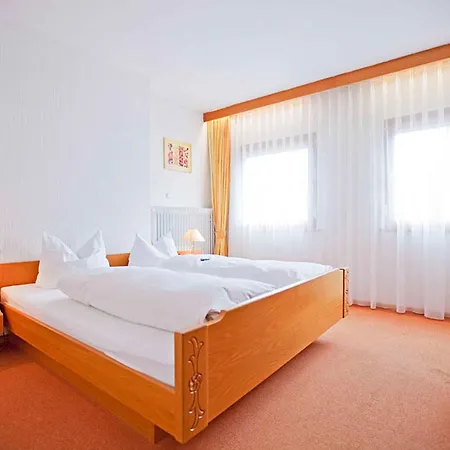 Engel בית הארחה